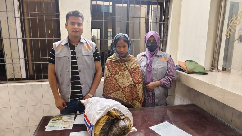 কিশোরগঞ্জে আড়াই কেজি গাঁজাসহ নারী মাদক কারবারি গ্রেপ্তার