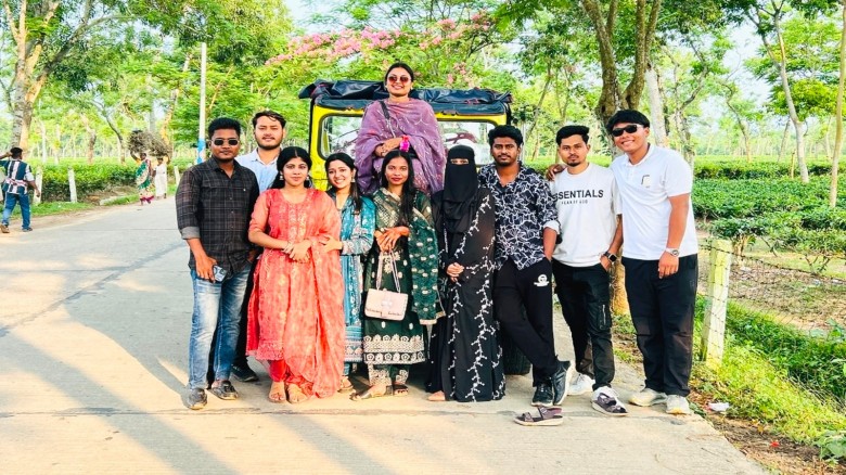 চায়ের রাজধানী শ্রীমঙ্গল: পর্যটকদের পছন্দের শীর্ষ ঠিকানা